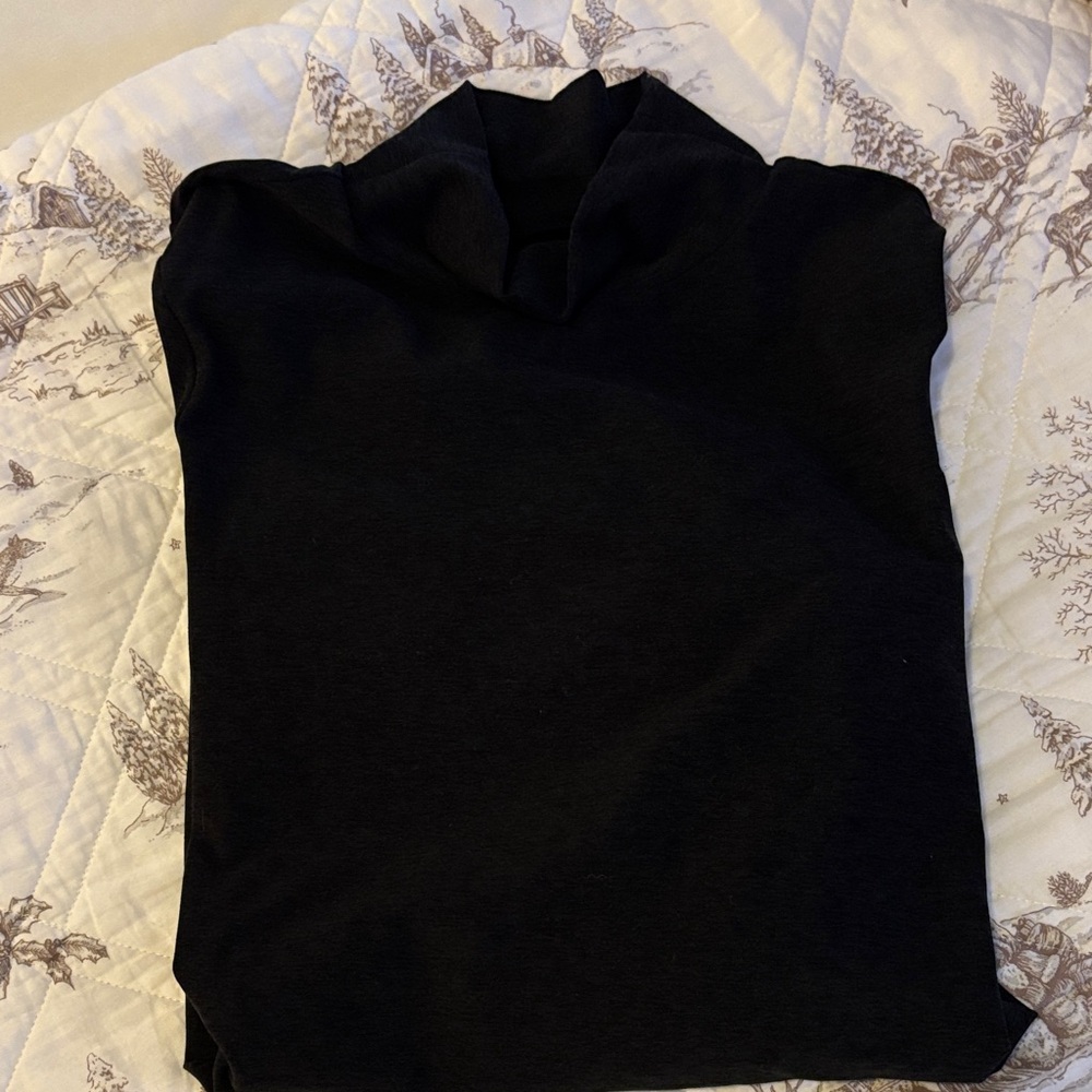 Beyond Yoga deep blue sweatshirt